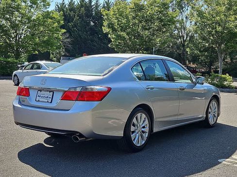 Used 2013 Honda Accord EX image 31