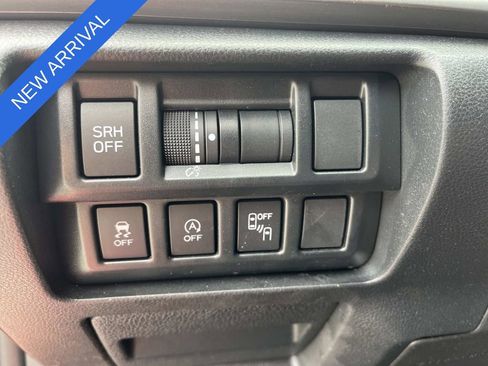 Used 2021 Subaru Crosstrek 2.5i Limited w/ Moonroof Package 2 AWD/4WD image 31
