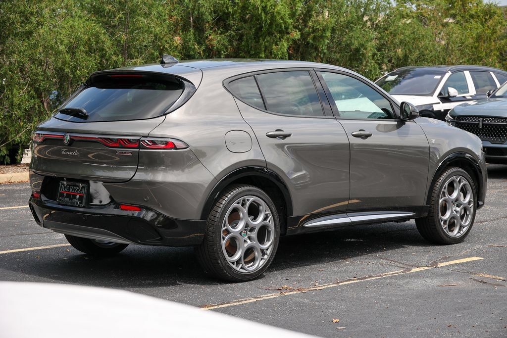 Used 2024 Alfa Romeo Tonale Ti AWD/4WD image 32