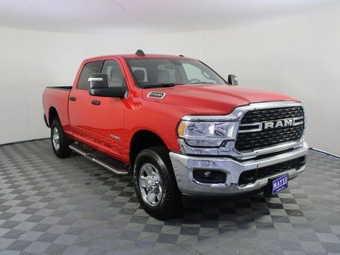 Used 2024 RAM 2500 Big Horn w/ Bed Utility Group image 24