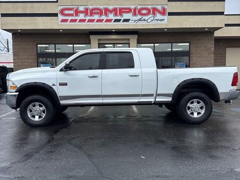 Used 2011 RAM 2500 SLT image 2