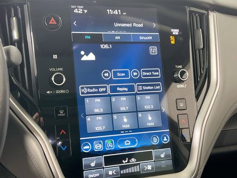 Used 2023 Subaru Outback Premium image 15