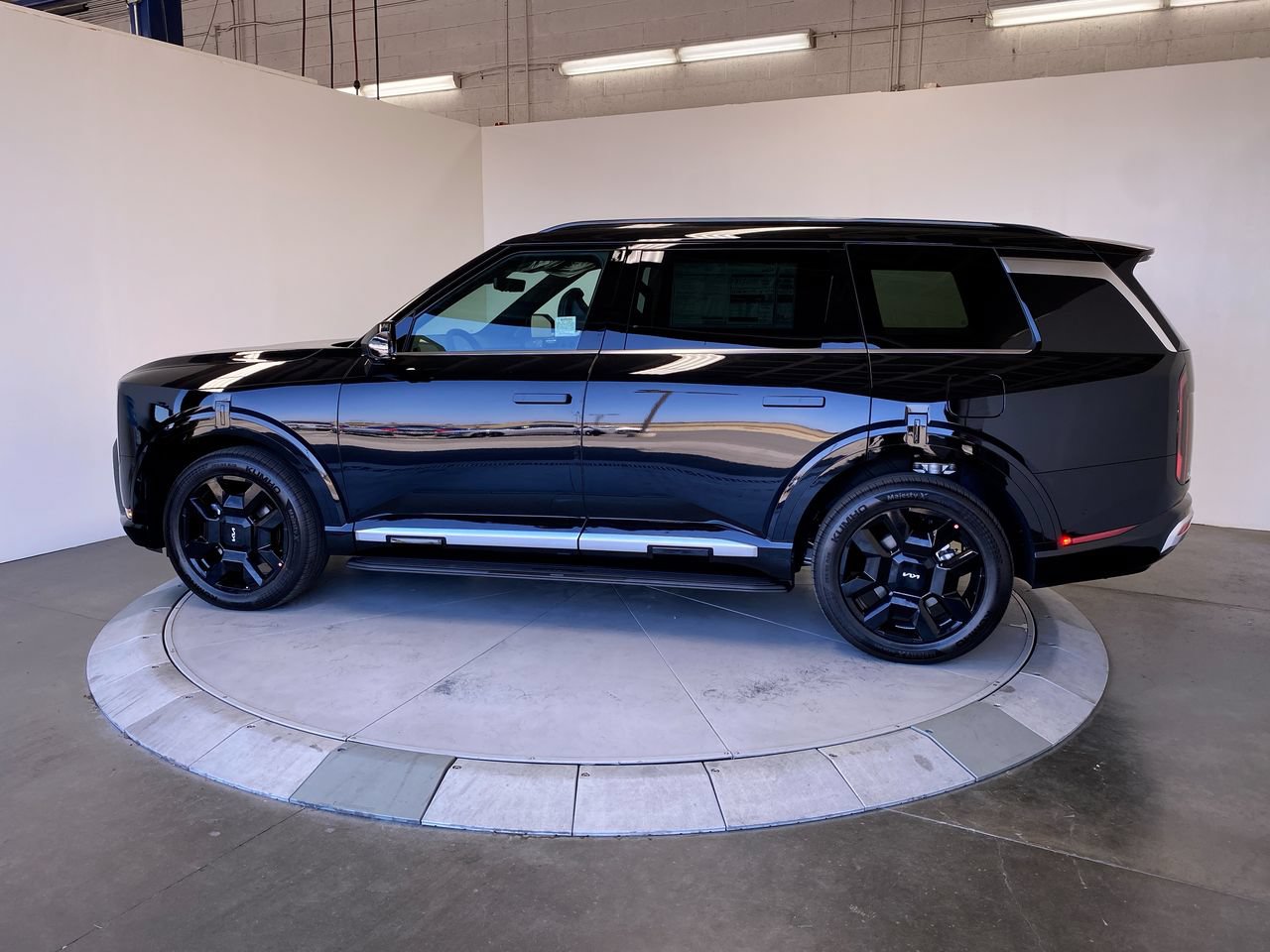 New 2027 Kia Telluride SX Prestige AWD/4WD image 2