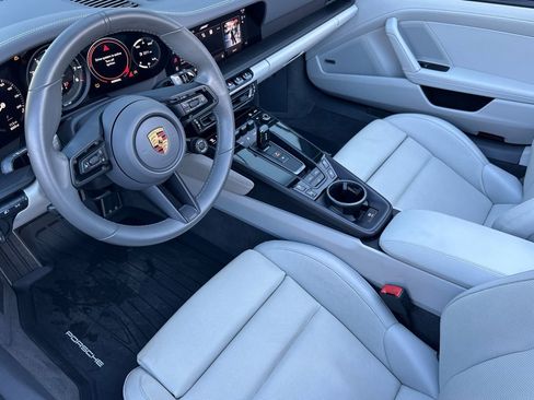 Certified 2022 Porsche 911 Carrera GTS RWD image 4