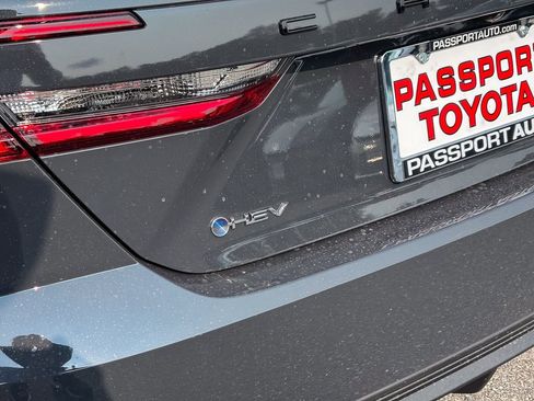 New 2025 Toyota Camry SE image 6