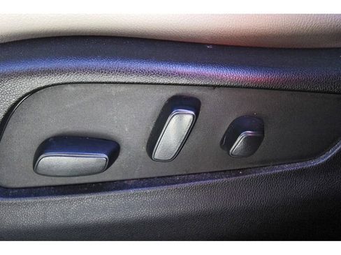 Used 2023 Cadillac XT4 Luxury image 27