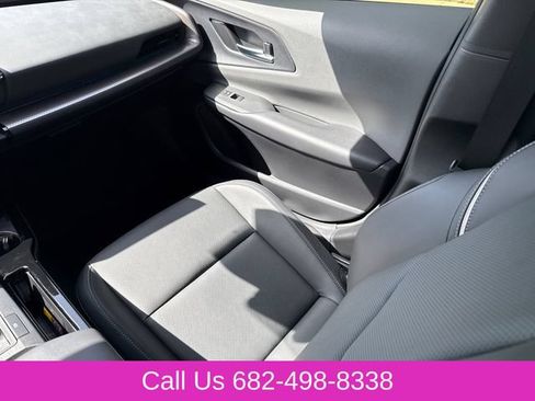 Used 2023 Toyota Prius XLE FWD image 16