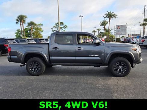 Used 2023 Toyota Tacoma SR5 w/ Technology Package image 9
