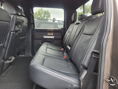 Used 2022 Ford F350 Lariat RWD image 11