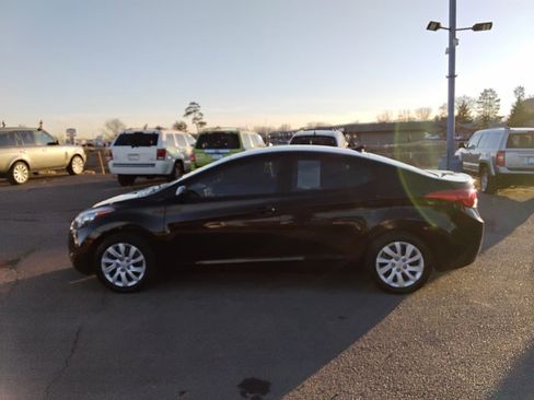 Used 2012 Hyundai Elantra GLS w/ Comfort Pkg 2 image 8