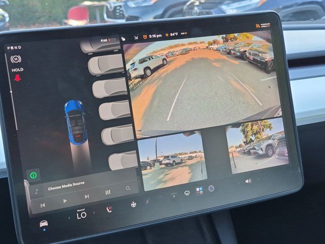 Used 2021 Tesla Model Y Long Range AWD/4WD image 9