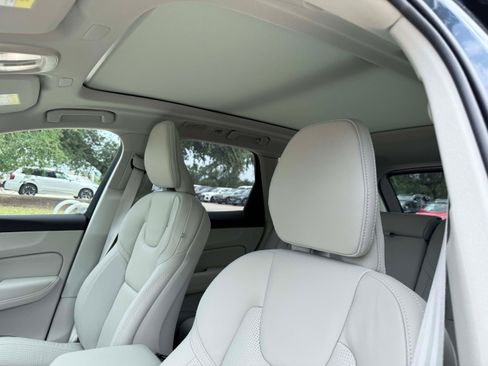 Certified 2026 Volvo XC60 B5 Ultra w/ Protection Package Premier AWD/4WD image 13