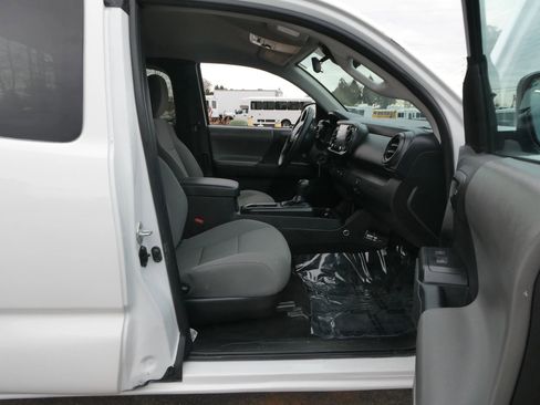 Used 2021 Toyota Tacoma SR image 23