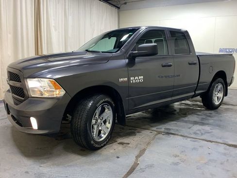 Used 2017 RAM 1500 Express image 37