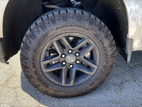 Used 2020 Chevrolet Silverado 1500 LT Trail Boss AWD/4WD image 8