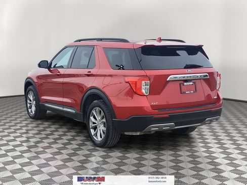 Used 2020 Ford Explorer XLT w/ Equipment Group 202A image 3
