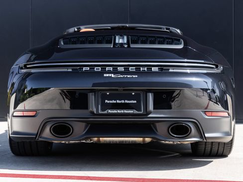 Used 2025 Porsche 911 Carrera RWD image 11