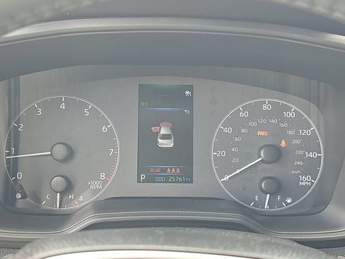 Used 2025 Toyota Corolla SE FWD image 2