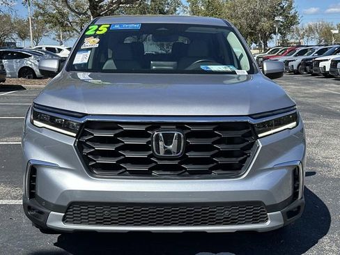 Certified 2025 Honda Pilot EX-L image 8