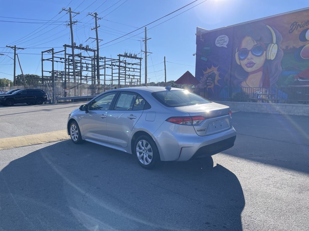 Used 2024 Toyota Corolla LE FWD image 3