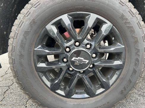 Used 2025 Chevrolet Silverado 2500 Custom w/ Custom Convenience Package AWD/4WD image 20