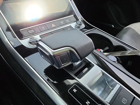 Used 2021 Audi Q7 3.0T Premium Plus AWD/4WD image 19