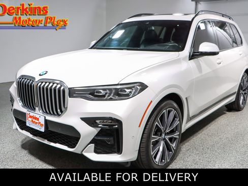 Used 2022 BMW X7 xDrive40i w/ M Sport Package image 1