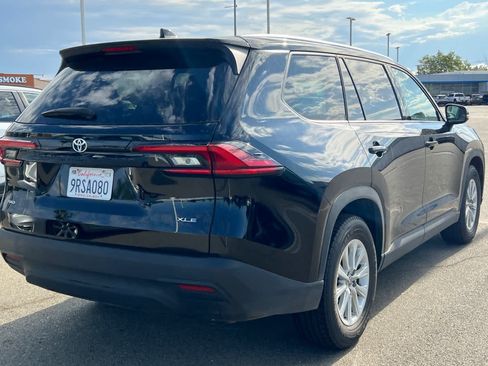 Certified 2025 Toyota Grand Highlander AWD image 4