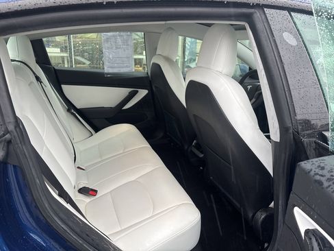 Used 2021 Tesla Model 3 Long Range image 10