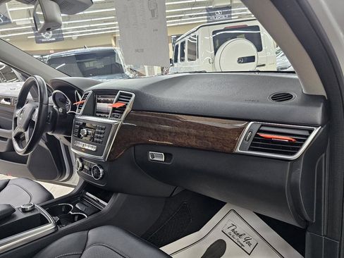 Used 2013 Mercedes-Benz ML 350 2WD image 23