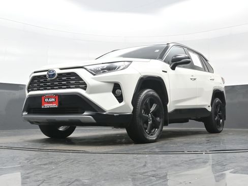 Used 2021 Toyota RAV4 XSE w/ XSE Grade Weather Package image 27