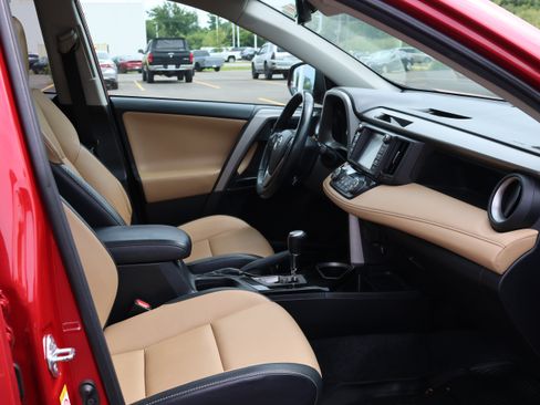 Used 2016 Toyota RAV4 Limited AWD/4WD image 34