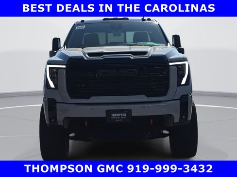 New 2026 GMC Sierra 2500 AT4 AWD/4WD image 8