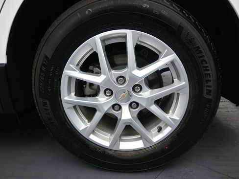 Used 2024 Chevrolet Equinox LT FWD image 10