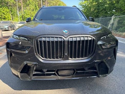 Certified 2026 BMW X7 xDrive40i w/ Executive Package AWD/4WD image 2