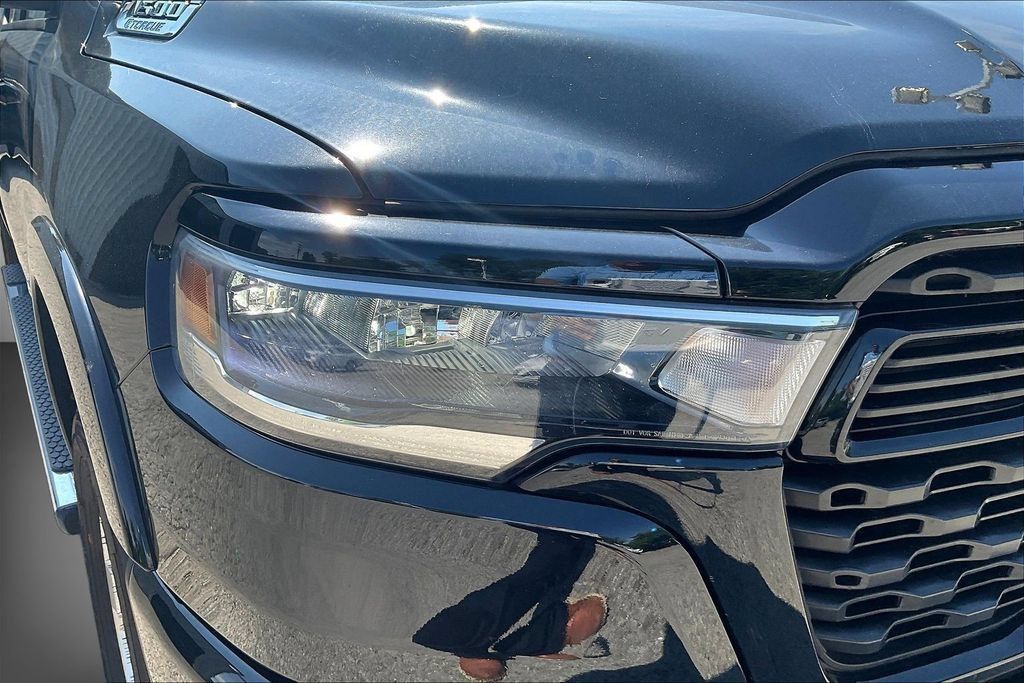 Used 2025 RAM 1500 Big Horn AWD/4WD image 32