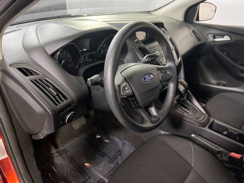 Used 2018 Ford Focus SE image 9
