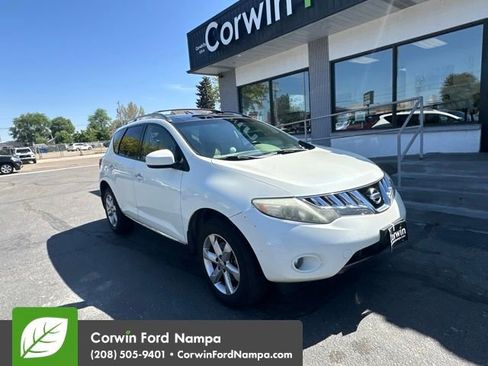 Used 2009 Nissan Murano SL w/ Technology Pkg FWD image 3