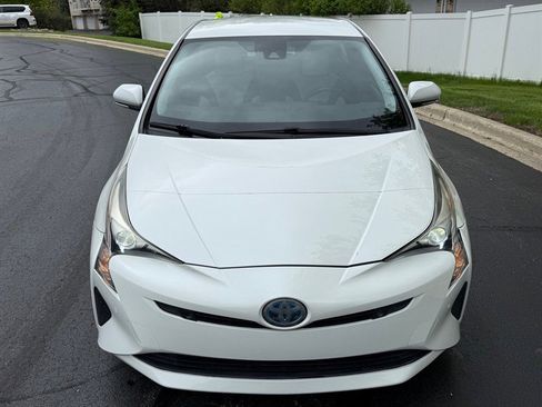 Used 2018 Toyota Prius Four FWD image 11