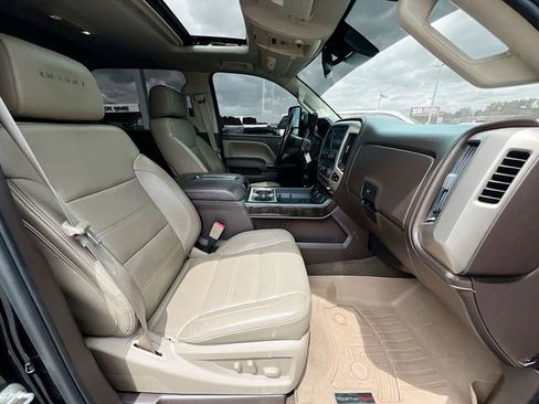 Used 2015 GMC Sierra 2500 Denali w/ Duramax Plus Package AWD/4WD image 40
