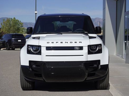 New 2026 Land Rover Defender 110 X-Dynamic SE AWD/4WD image 5