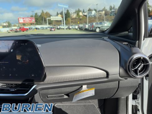 New 2026 Chevrolet Equinox EV LT image 24