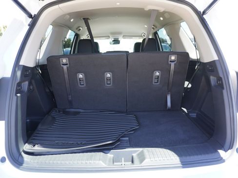 Used 2023 Honda Pilot EX-L image 11