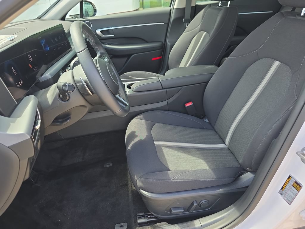 New 2026 Hyundai Sonata SEL FWD image 9
