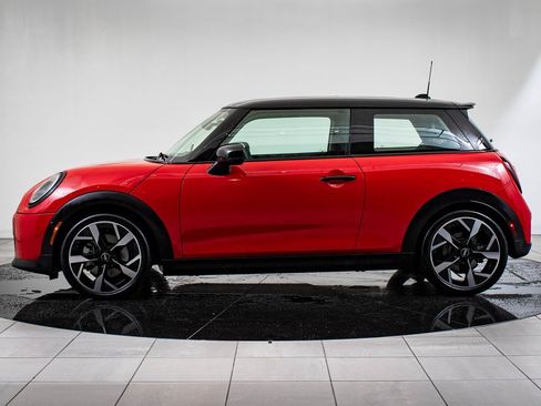Certified 2025 MINI Cooper S image 4