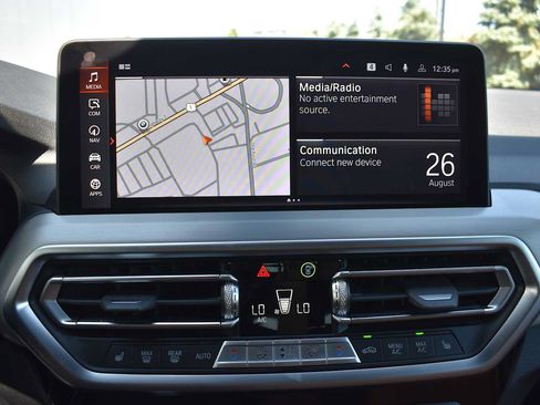Used 2024 BMW X4 xDrive30i w/ Premium Package AWD/4WD image 15