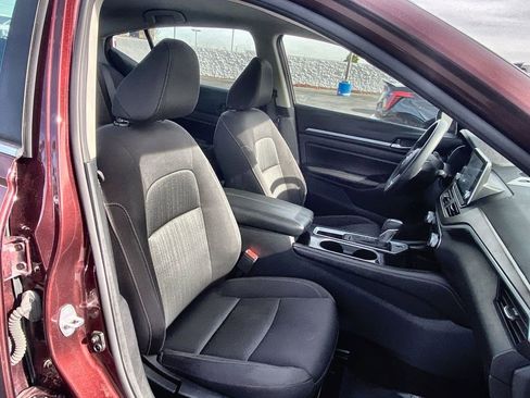 Used 2023 Nissan Altima 2.5 SV image 17