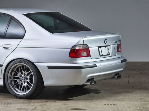 Used 2003 BMW M5 RWD image 21