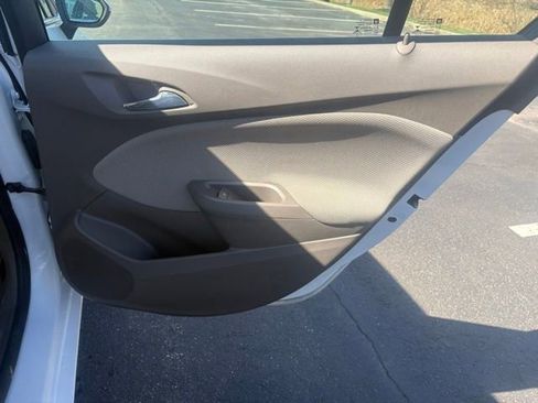 Used 2016 Chevrolet Cruze LT image 19