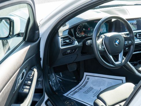 Used 2021 BMW 330i Sedan image 10